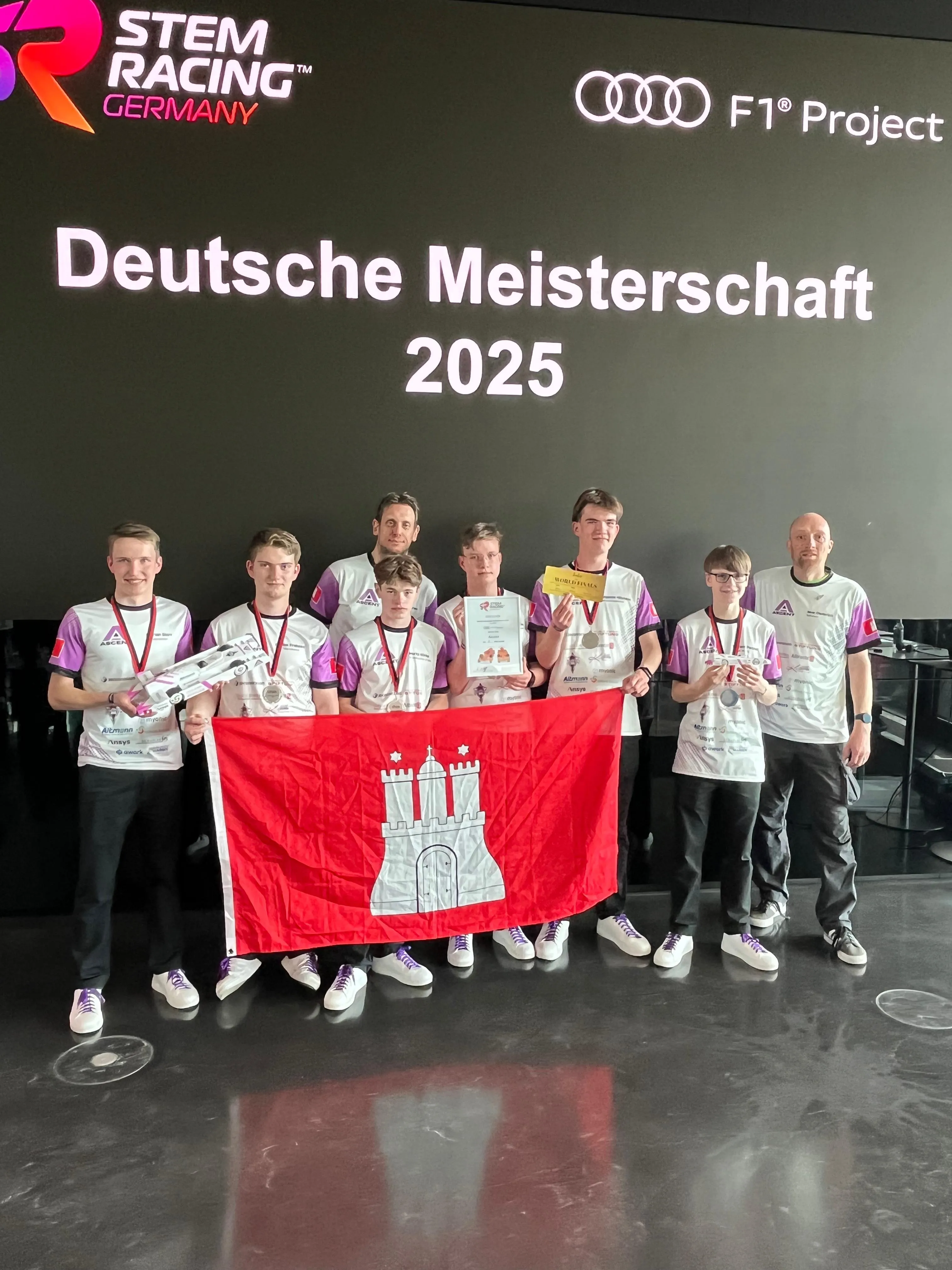 Foto von uns mit dem 2. Platz